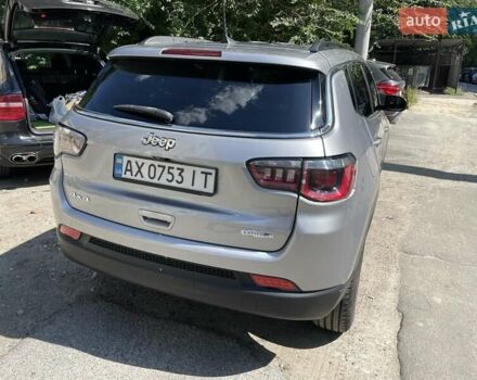 Серый Джип Компас, объемом двигателя 2.4 л и пробегом 70 тыс. км за 12900 $, фото 1 на Automoto.ua