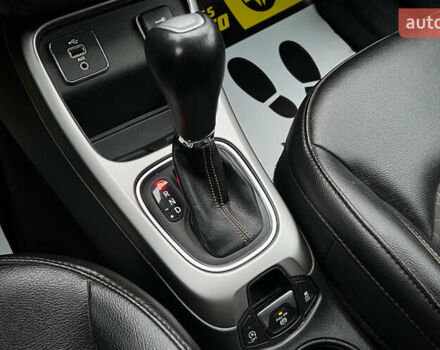 Серый Джип Компас, объемом двигателя 2.36 л и пробегом 92 тыс. км за 17200 $, фото 17 на Automoto.ua