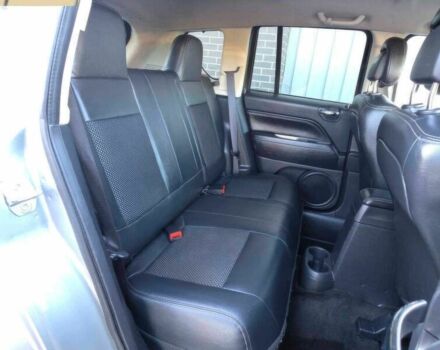 Сірий Джип Compass, об'ємом двигуна 2.4 л та пробігом 58 тис. км за 5600 $, фото 12 на Automoto.ua