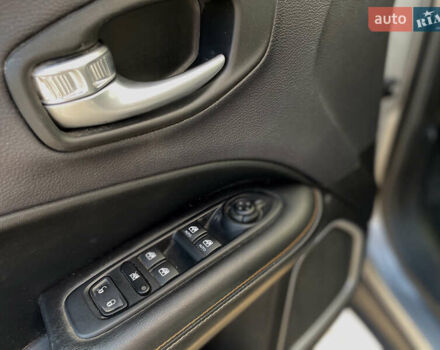 Серый Джип Компас, объемом двигателя 2.4 л и пробегом 119 тыс. км за 12900 $, фото 15 на Automoto.ua