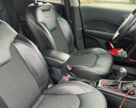 Сірий Джип Compass, об'ємом двигуна 2.36 л та пробігом 184 тис. км за 17000 $, фото 9 на Automoto.ua