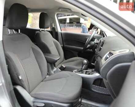 Серый Джип Компас, объемом двигателя 2.36 л и пробегом 34 тыс. км за 16000 $, фото 9 на Automoto.ua