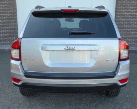 Сірий Джип Compass, об'ємом двигуна 2.4 л та пробігом 58 тис. км за 5600 $, фото 5 на Automoto.ua