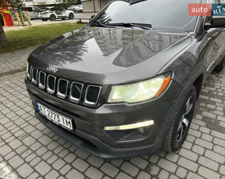 Серый Джип Компас, объемом двигателя 2.36 л и пробегом 172 тыс. км за 13200 $, фото 8 на Automoto.ua