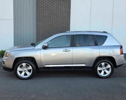 Сірий Джип Compass, об'ємом двигуна 2.4 л та пробігом 58 тис. км за 5600 $, фото 3 на Automoto.ua