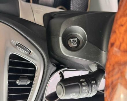 Сірий Джип Compass, об'ємом двигуна 2.4 л та пробігом 129 тис. км за 15800 $, фото 17 на Automoto.ua