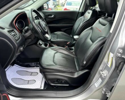 Сірий Джип Compass, об'ємом двигуна 2.4 л та пробігом 95 тис. км за 9900 $, фото 5 на Automoto.ua