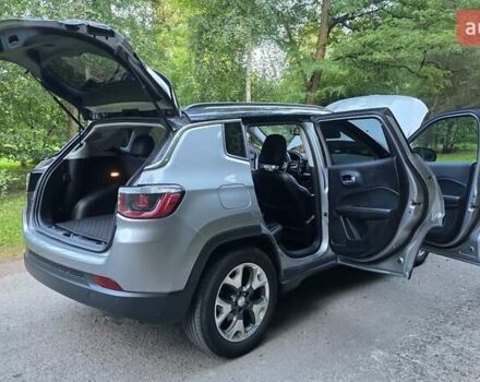 Джип Компас 2017 в Нововолынск на Automoto.ua Серый Джип Компас, объемом двигателя 2.36 л и пробегом 135 тыс. км за 14700 $, фото 18 на Automoto.ua