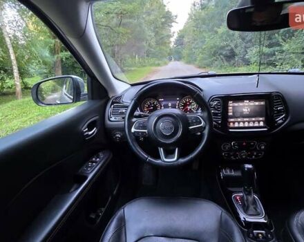 Джип Компас 2017 в Нововолынск на Automoto.ua Серый Джип Компас, объемом двигателя 2.36 л и пробегом 135 тыс. км за 14700 $, фото 24 на Automoto.ua