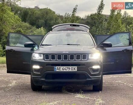 Джип Компас 2017 в Каменское - Днепродзержинск на Automoto.ua Серый Джип Компас, объемом двигателя 2.36 л и пробегом 119 тыс. км за 13800 $, фото 11 на Automoto.ua