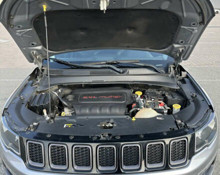 Серый Джип Компас, объемом двигателя 2.36 л и пробегом 95 тыс. км за 15999 $, фото 2 на Automoto.ua