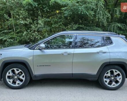 Джип Компас 2017 в Нововолынск на Automoto.ua Серый Джип Компас, объемом двигателя 2.36 л и пробегом 135 тыс. км за 14700 $, фото 3 на Automoto.ua