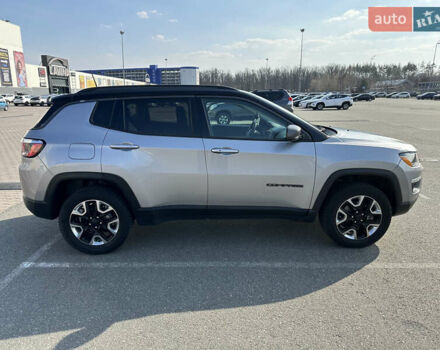 Серый Джип Компас, объемом двигателя 2.36 л и пробегом 95 тыс. км за 15999 $, фото 4 на Automoto.ua