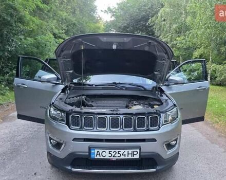 Джип Компас 2017 в Нововолынск на Automoto.ua Серый Джип Компас, объемом двигателя 2.36 л и пробегом 135 тыс. км за 14700 $, фото 10 на Automoto.ua