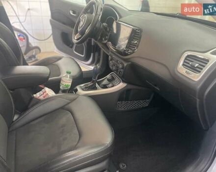 Серый Джип Компас, объемом двигателя 2.4 л и пробегом 70 тыс. км за 12900 $, фото 11 на Automoto.ua