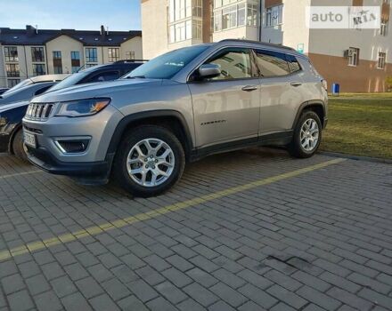 Серый Джип Компас, объемом двигателя 2.4 л и пробегом 37 тыс. км за 14000 $, фото 3 на Automoto.ua