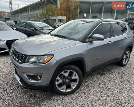 Джип Compass 2017 у Полтаві на Automoto.ua Сірий Джип Compass, об'ємом двигуна 2.36 л та пробігом 125 тис. км за 15500 $, фото 4 на Automoto.ua