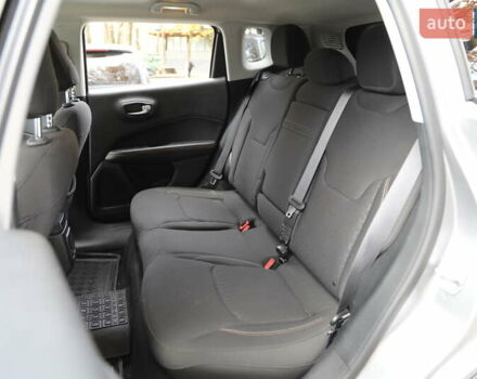 Серый Джип Компас, объемом двигателя 2.36 л и пробегом 34 тыс. км за 16000 $, фото 7 на Automoto.ua
