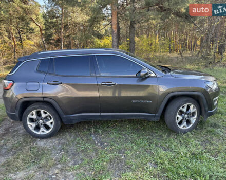 Джип Компас 2018 в Киеве на Automoto.ua Серый Джип Компас, объемом двигателя 2.4 л и пробегом 144 тыс. км за 15800 $, фото 1 на Automoto.ua