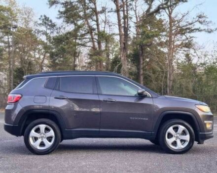 Сірий Джип Compass, об'ємом двигуна 2.4 л та пробігом 75 тис. км за 12800 $, фото 7 на Automoto.ua