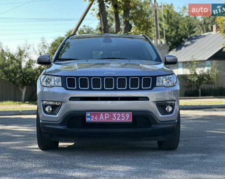 Сірий Джип Compass, об'ємом двигуна 2.4 л та пробігом 48 тис. км за 16777 $, фото 1 на Automoto.ua