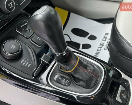 Сірий Джип Compass, об'ємом двигуна 2.36 л та пробігом 220 тис. км за 13800 $, фото 12 на Automoto.ua