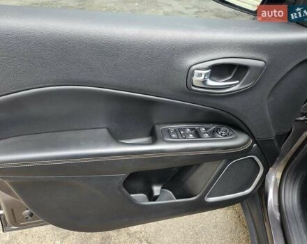 Сірий Джип Compass, об'ємом двигуна 2.36 л та пробігом 154 тис. км за 15600 $, фото 8 на Automoto.ua