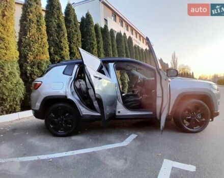 Джип Компас 2018 в Киеве на Automoto.ua Серый Джип Компас, объемом двигателя 2.4 л и пробегом 119 тыс. км за 15950 $, фото 9 на Automoto.ua