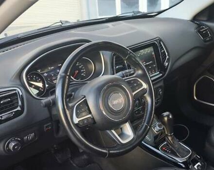 Джип Компас 2018 в Харькове на Automoto.ua Серый Джип Компас, объемом двигателя 2.36 л и пробегом 73 тыс. км за 17700 $, фото 8 на Automoto.ua