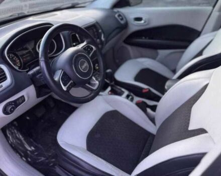 Сірий Джип Compass, об'ємом двигуна 2.4 л та пробігом 75 тис. км за 12800 $, фото 9 на Automoto.ua