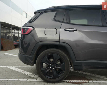 Серый Джип Компас, объемом двигателя 2.4 л и пробегом 164 тыс. км за 14000 $, фото 4 на Automoto.ua