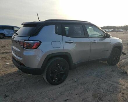 Сірий Джип Compass, об'ємом двигуна 2.4 л та пробігом 115 тис. км за 8900 $, фото 3 на Automoto.ua