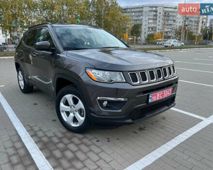 Джип Компас 2018 в Сумах на Automoto.ua Серый Джип Компас, объемом двигателя 2.36 л и пробегом 88 тыс. км за 14600 $, фото 6 на Automoto.ua