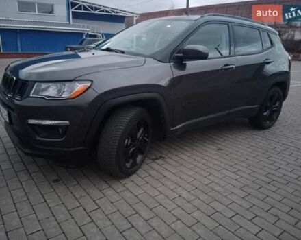 Джип Компас 2018 в Ромнах на Automoto.ua Серый Джип Компас, объемом двигателя 2.36 л и пробегом 134 тыс. км за 15800 $, фото 5 на Automoto.ua