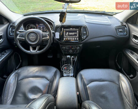 Джип Компас 2018 в Киеве на Automoto.ua Серый Джип Компас, объемом двигателя 2.4 л и пробегом 144 тыс. км за 15800 $, фото 32 на Automoto.ua