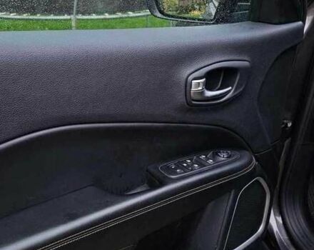 Серый Джип Компас, объемом двигателя 0 л и пробегом 114 тыс. км за 8100 $, фото 9 на Automoto.ua