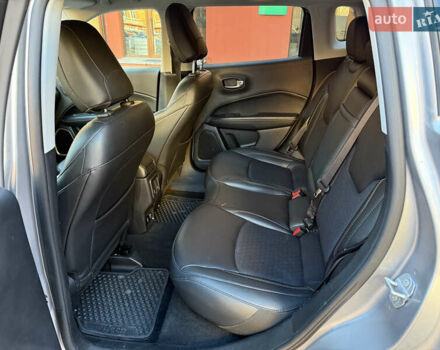 Сірий Джип Compass, об'ємом двигуна 2.4 л та пробігом 121 тис. км за 14950 $, фото 4 на Automoto.ua