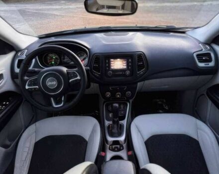 Сірий Джип Compass, об'ємом двигуна 2.4 л та пробігом 75 тис. км за 12800 $, фото 14 на Automoto.ua