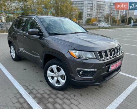 Джип Компас 2018 в Сумах на Automoto.ua Серый Джип Компас, объемом двигателя 2.36 л и пробегом 88 тыс. км за 14600 $, фото 5 на Automoto.ua