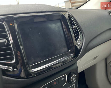 Сірий Джип Compass, об'ємом двигуна 2.36 л та пробігом 220 тис. км за 13800 $, фото 11 на Automoto.ua