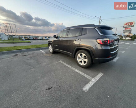 Серый Джип Компас, объемом двигателя 2.36 л и пробегом 120 тыс. км за 15600 $, фото 3 на Automoto.ua