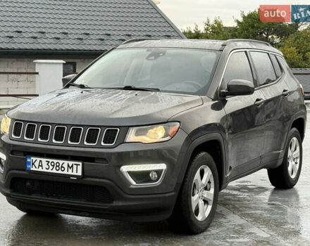 Серый Джип Компас, объемом двигателя 2.36 л и пробегом 230 тыс. км за 15999 $, фото 2 на Automoto.ua