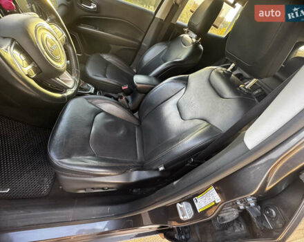 Серый Джип Компас, объемом двигателя 2.36 л и пробегом 183 тыс. км за 15400 $, фото 8 на Automoto.ua