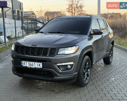 Серый Джип Компас, объемом двигателя 2.36 л и пробегом 69 тыс. км за 15800 $, фото 2 на Automoto.ua