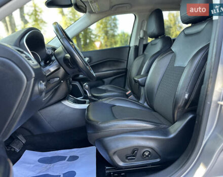 Сірий Джип Compass, об'ємом двигуна 2.4 л та пробігом 48 тис. км за 16777 $, фото 44 на Automoto.ua