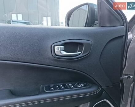 Серый Джип Компас, объемом двигателя 2.4 л и пробегом 190 тыс. км за 14490 $, фото 15 на Automoto.ua