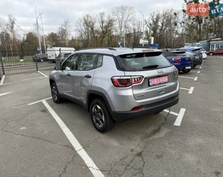 Сірий Джип Compass, об'ємом двигуна 2.4 л та пробігом 127 тис. км за 14900 $, фото 4 на Automoto.ua