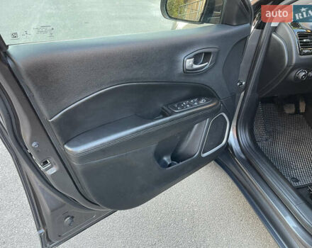 Серый Джип Компас, объемом двигателя 2.36 л и пробегом 105 тыс. км за 15900 $, фото 15 на Automoto.ua