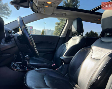 Сірий Джип Compass, об'ємом двигуна 2.4 л та пробігом 167 тис. км за 17700 $, фото 9 на Automoto.ua