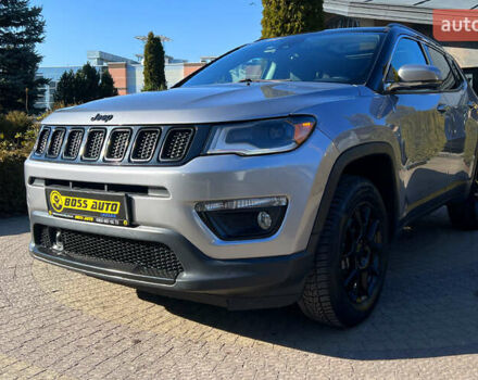 Сірий Джип Compass, об'ємом двигуна 2.4 л та пробігом 167 тис. км за 17700 $, фото 2 на Automoto.ua
